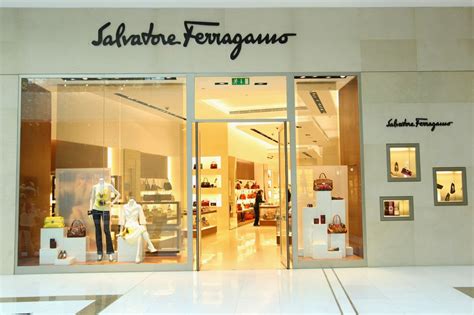 salvatore ferragamo outlet shop online